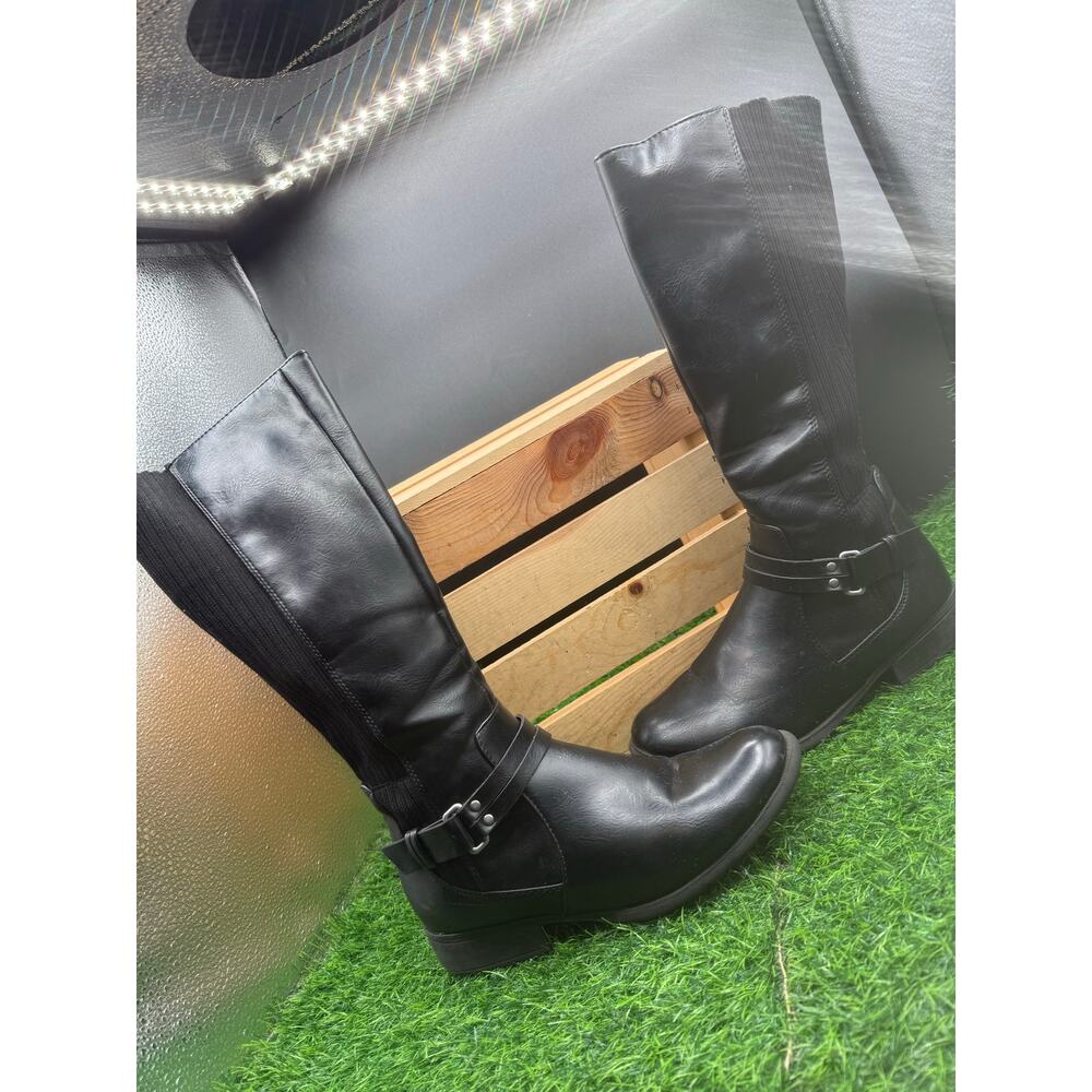 Venus -Black- Suede Platform Booties-Size 8W